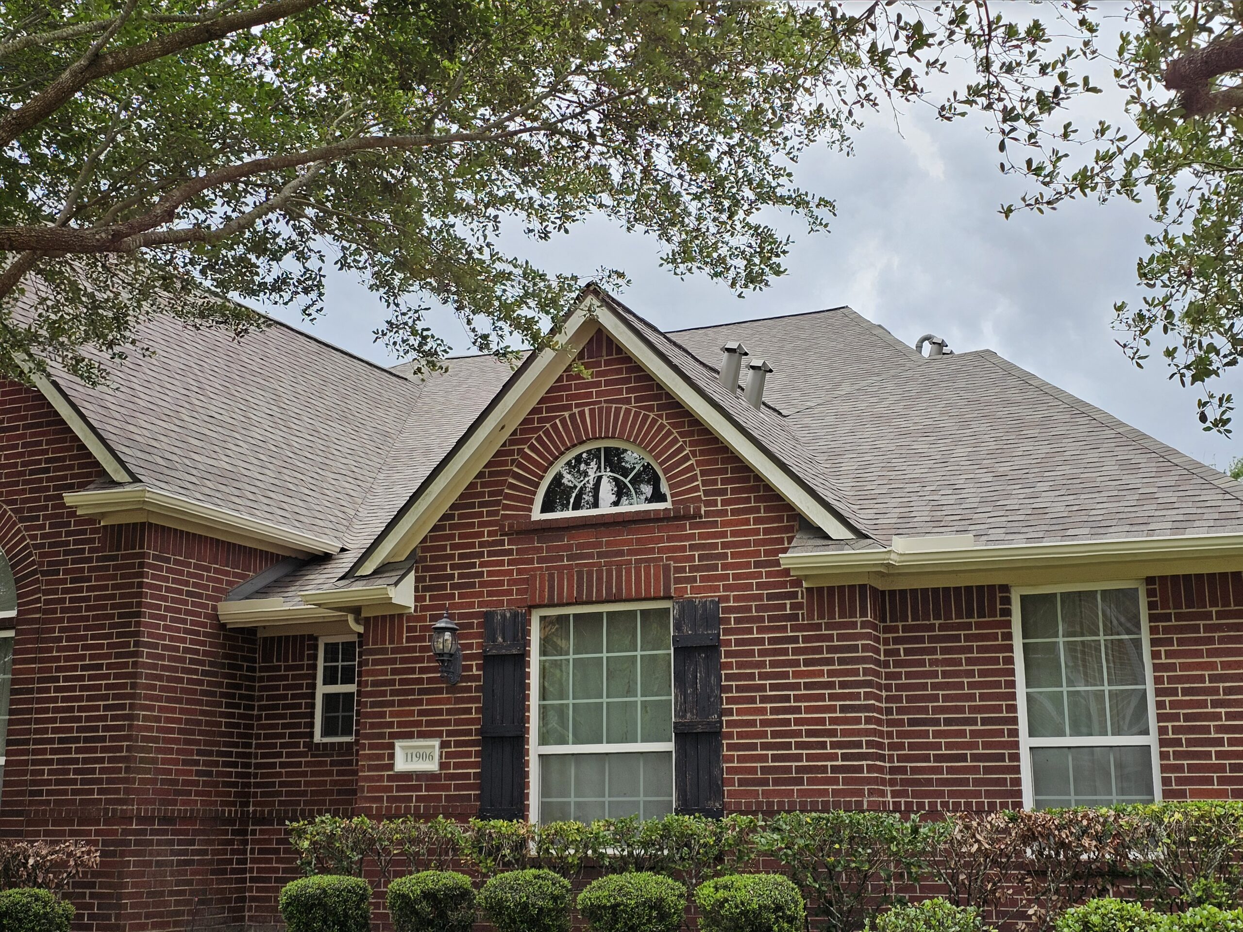 Storm damage repair on West Houston home
